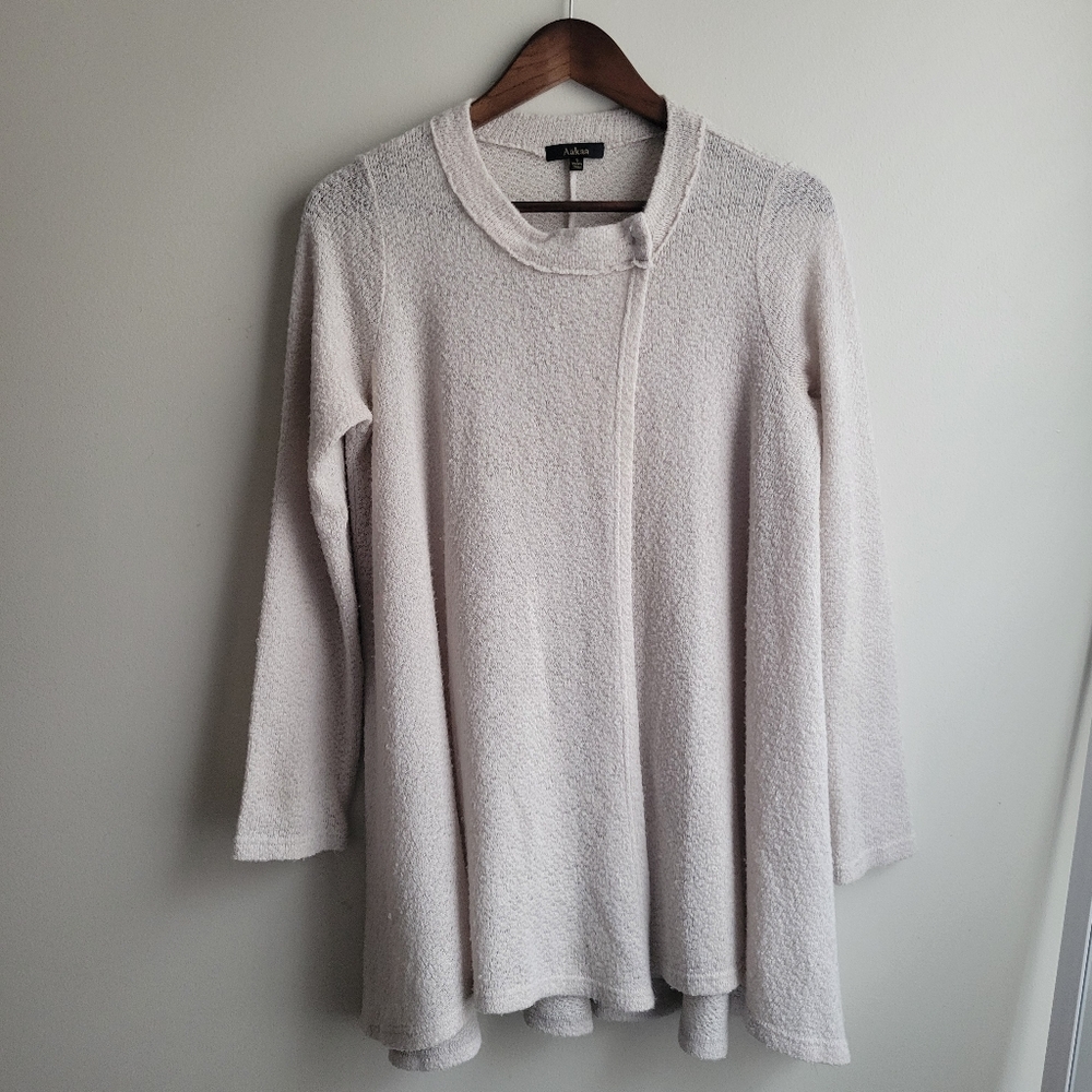 Aakaa Soft And Cozy Minimalist Luxury Cream Poncho Sweater With Sleeves, Sz S